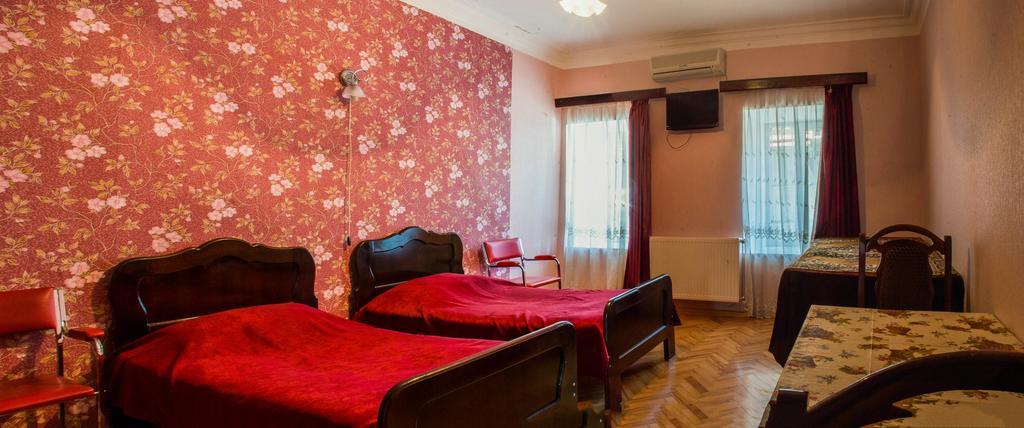 Homestay Nika ティビリシ エクステリア 写真
